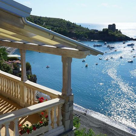B&B Villa La Petra Сан Никола Арчела Екстериор снимка