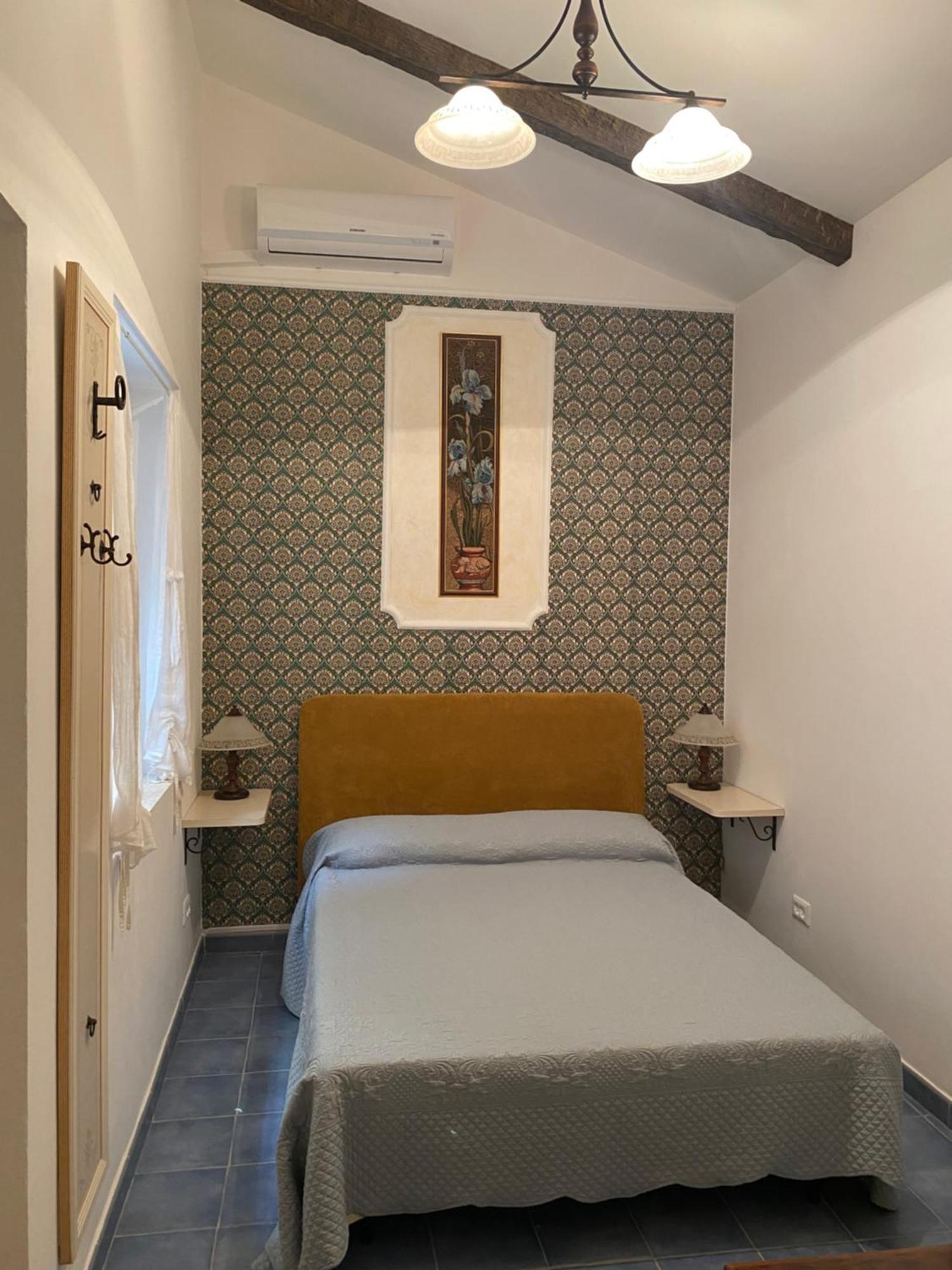 B&B Villa La Petra Сан Никола Арчела Екстериор снимка