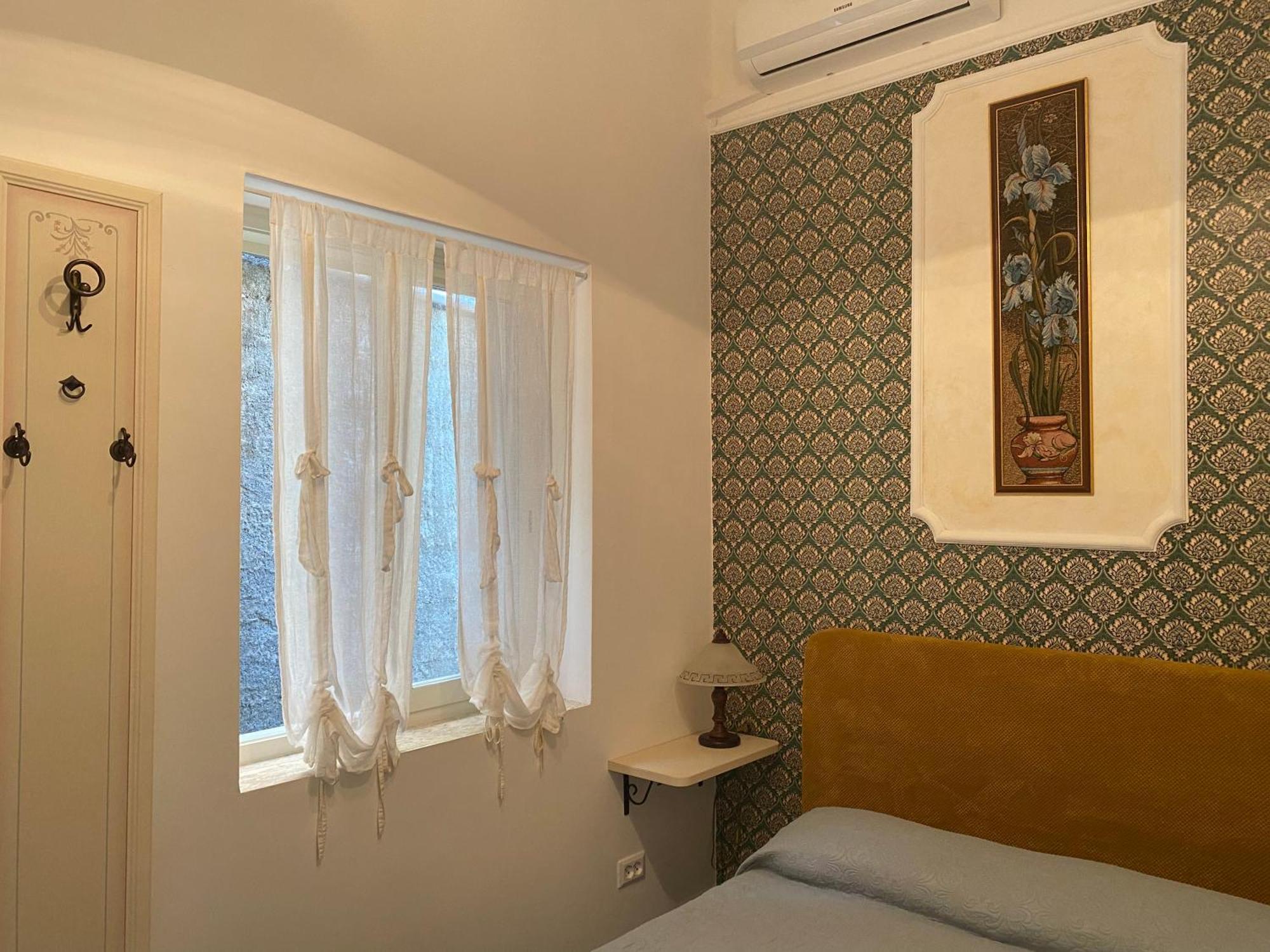 B&B Villa La Petra Сан Никола Арчела Стая снимка