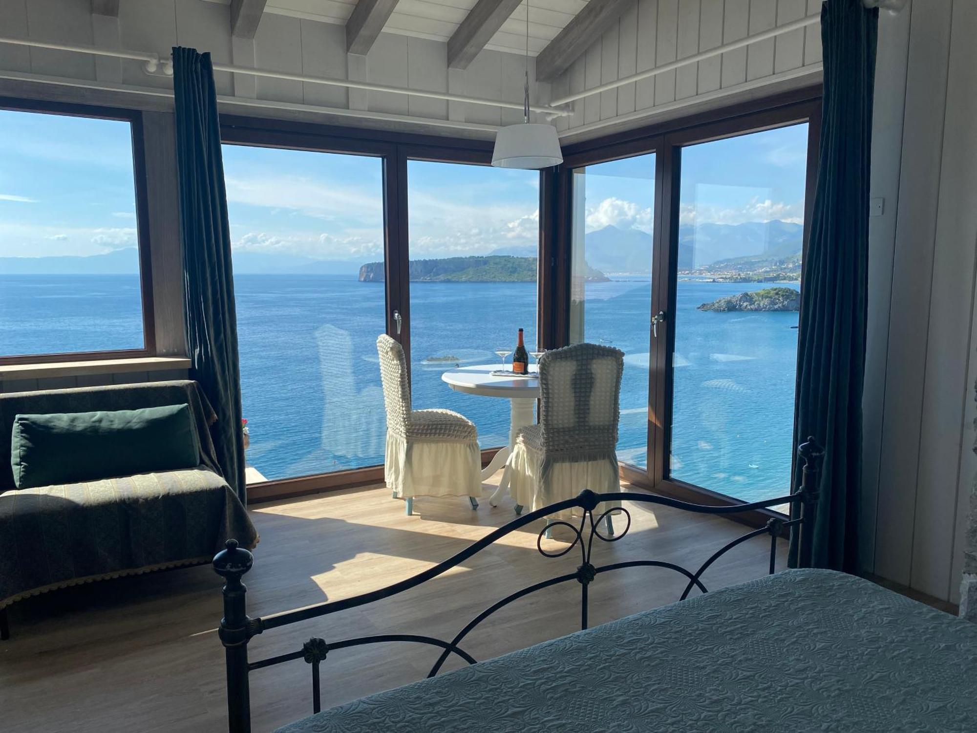 B&B Villa La Petra Сан Никола Арчела Екстериор снимка