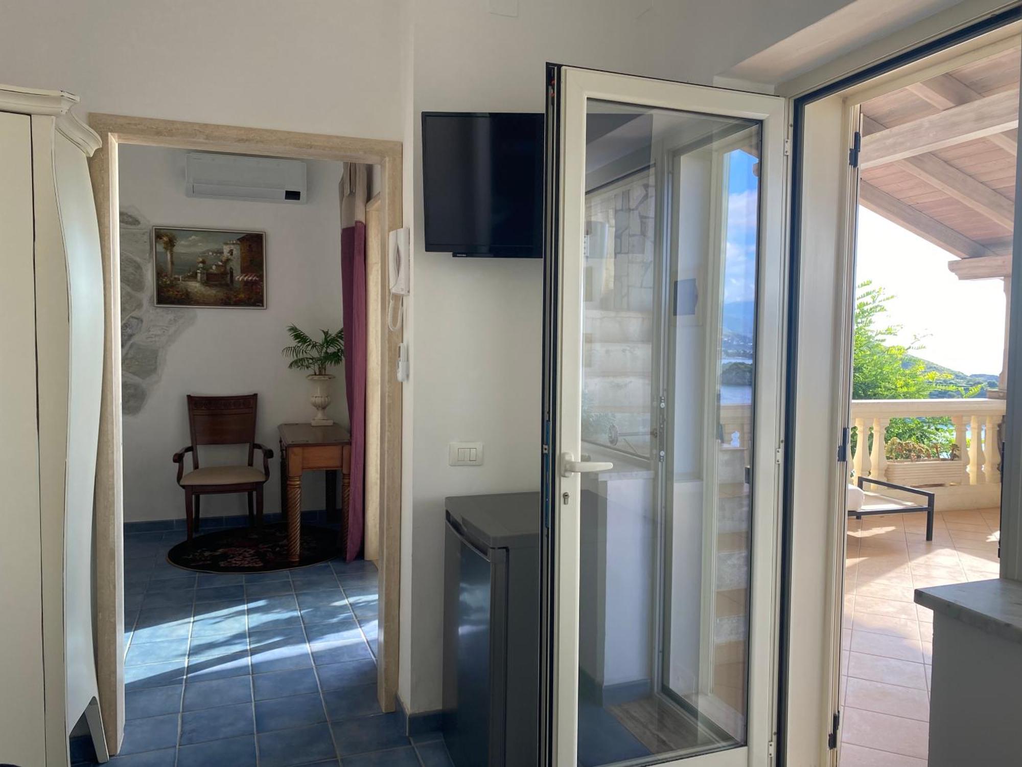 B&B Villa La Petra Сан Никола Арчела Стая снимка