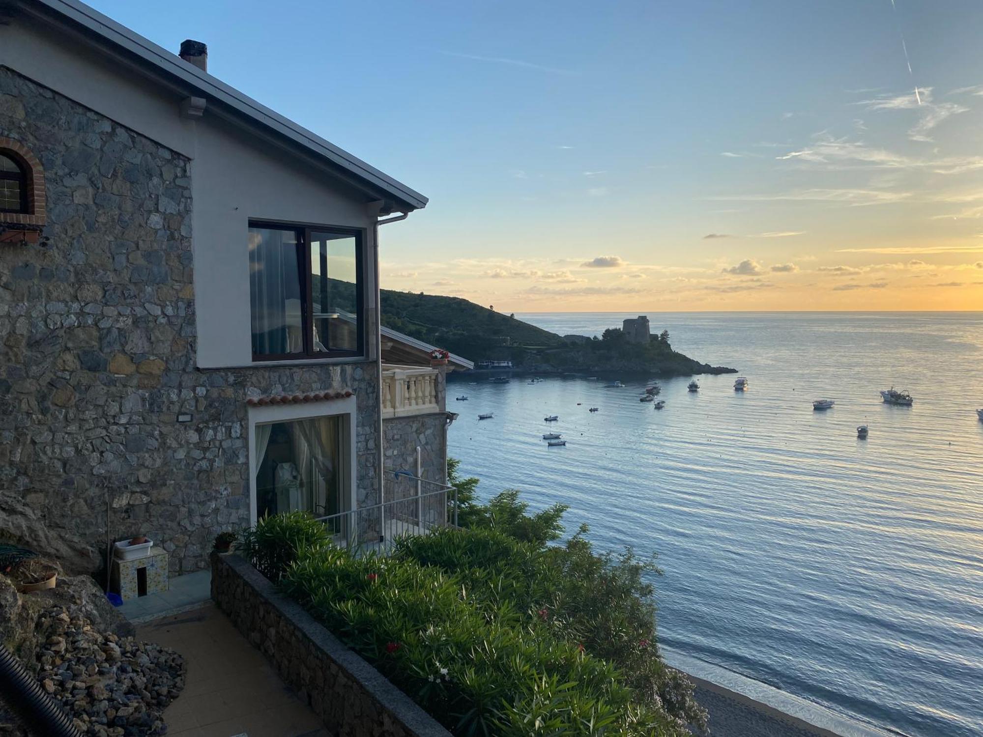 B&B Villa La Petra Сан Никола Арчела Екстериор снимка